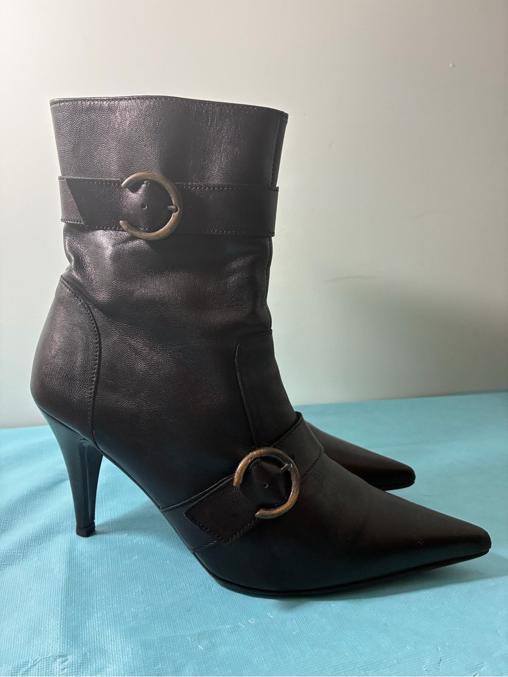 A GIANETTI Italy Pointy Black Leather Mid-Calf Heeled Boots with Buckle  SIZE 10